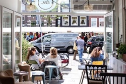 Hummus Bistro, pet friendly restaurant in Amsterdam, dogs allowed Amsterdam restaurants