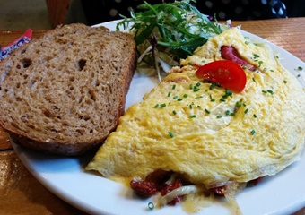 Omelegg, pet friendly restaurant in Amsterdam, dogs allowed Amsterdam restaurants